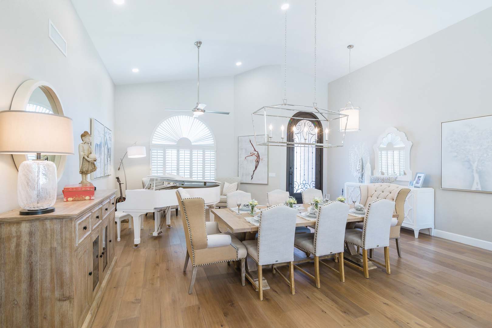 MIND YOUR MANOR Arrowhead, Phoenix Design 