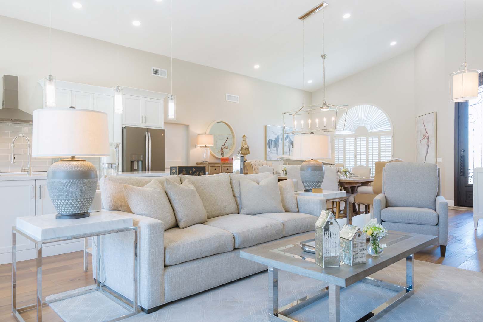 MIND YOUR MANOR Arrowhead, Phoenix Design 