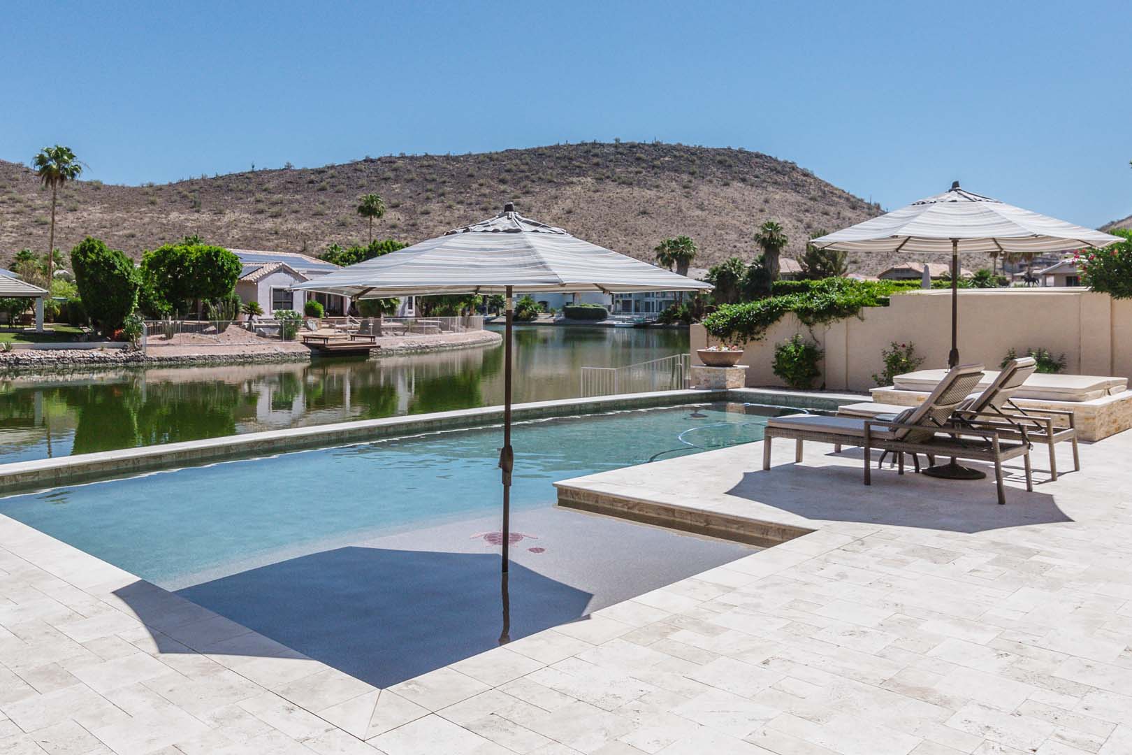 MIND YOUR MANOR Arrowhead, Phoenix Design 