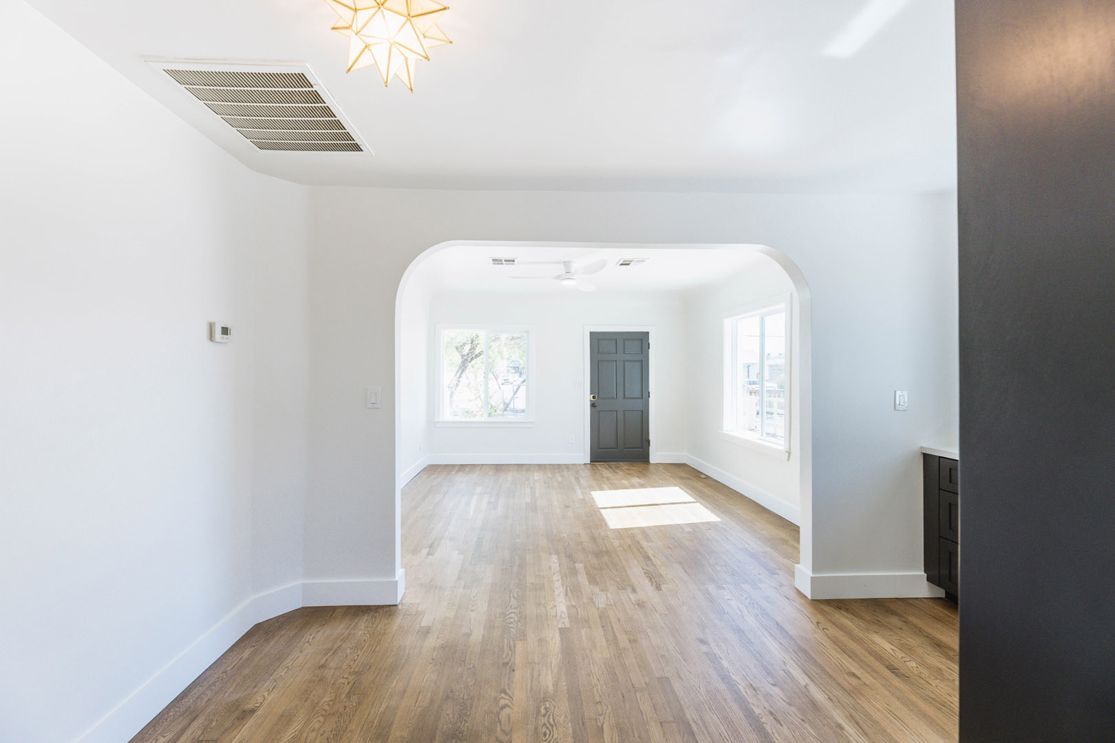 THE LITTLE SPANISH MODERN Garfield Historical District, Phoenix Interior Design 